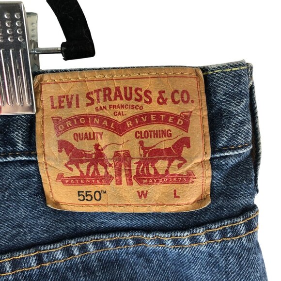 Levis Mens Jeans 550 Relaxed Fit Medium Wash 48x32 Measures 46x30 - Picture 4 of 6